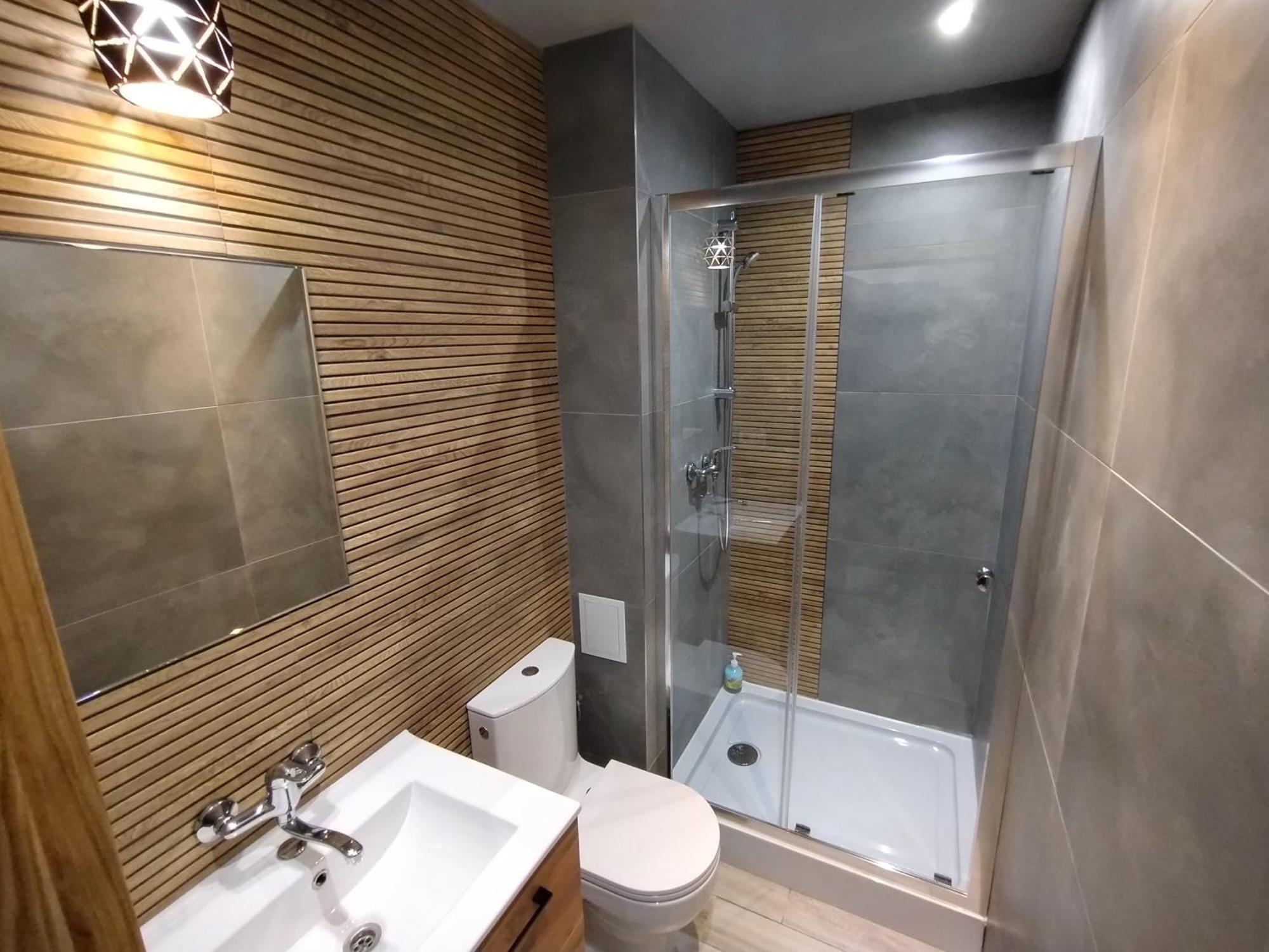 Good Night Noclegi & Strefa Z Sauna I Jacuzzi Ogolnodostepna Lub Na Wylacznosc Czechowice-Dziedzice Exterior foto
